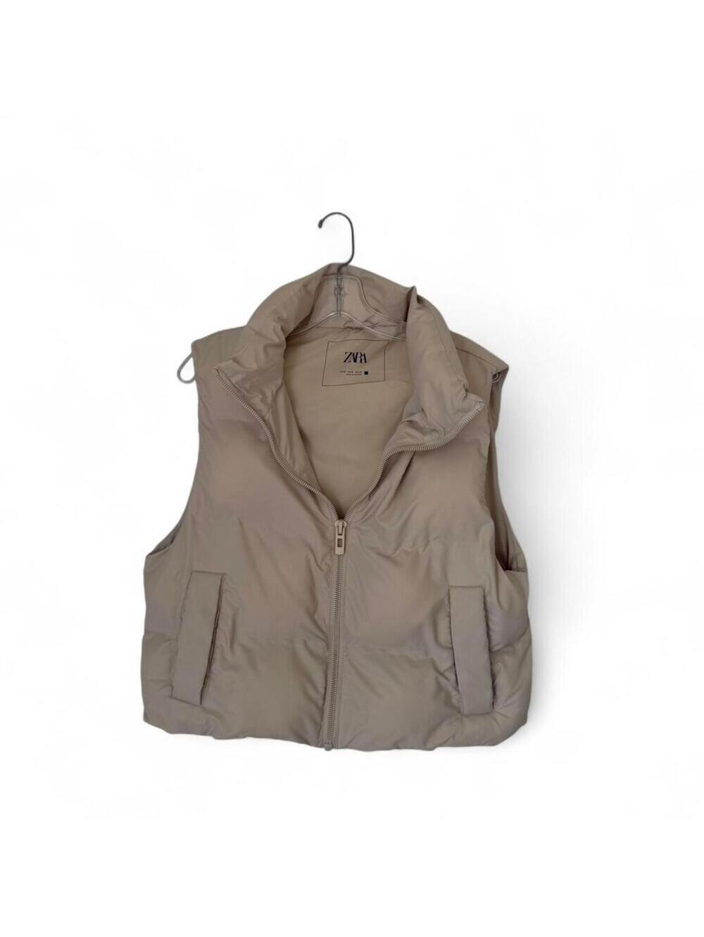 Zara Women's Tan/Cream/ Beige puffer vest Medium